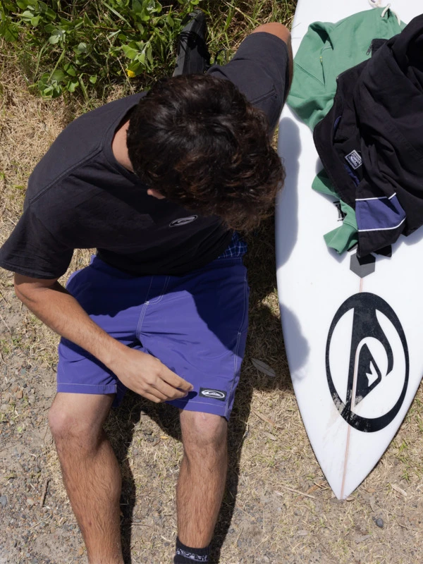 Quiksilver Saturn 18" Volleys 1 Quiksilver Saturn 18" Volleys